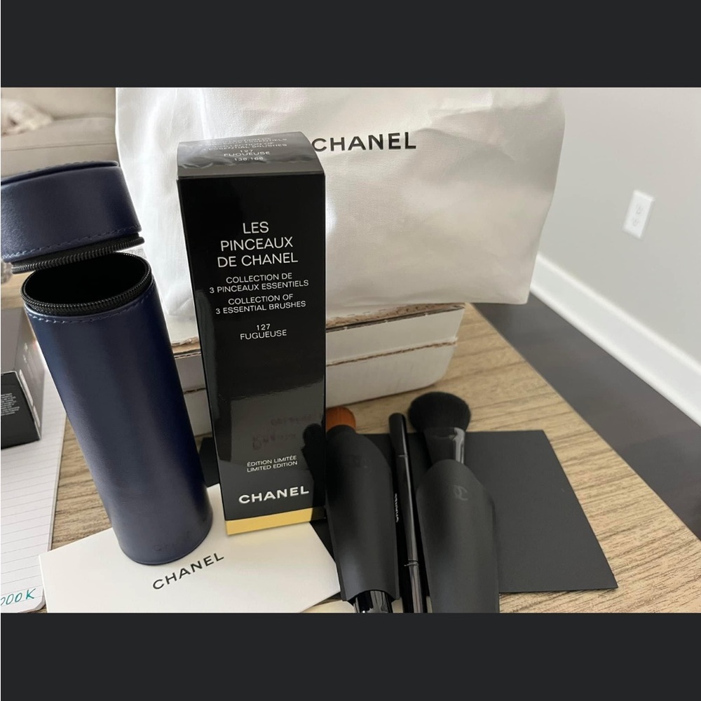 BNIB limited edition CHANEL brush set- blue case! Comes with dust bag!